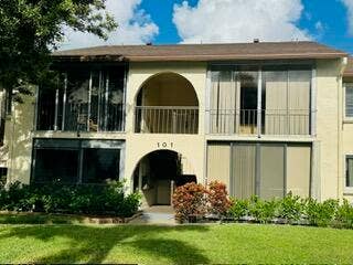 101 LAKE PINE Circle, #D-2, Greenacres, FL 33463 101 Pine