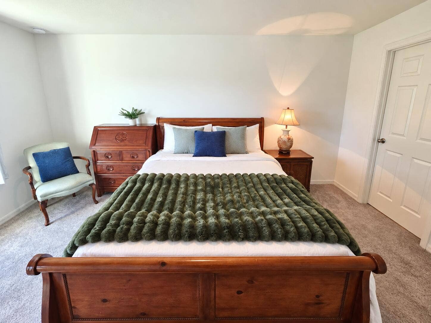 698 SE 25TH Drive, Okeechobee, FL 34974 Master Bedroom