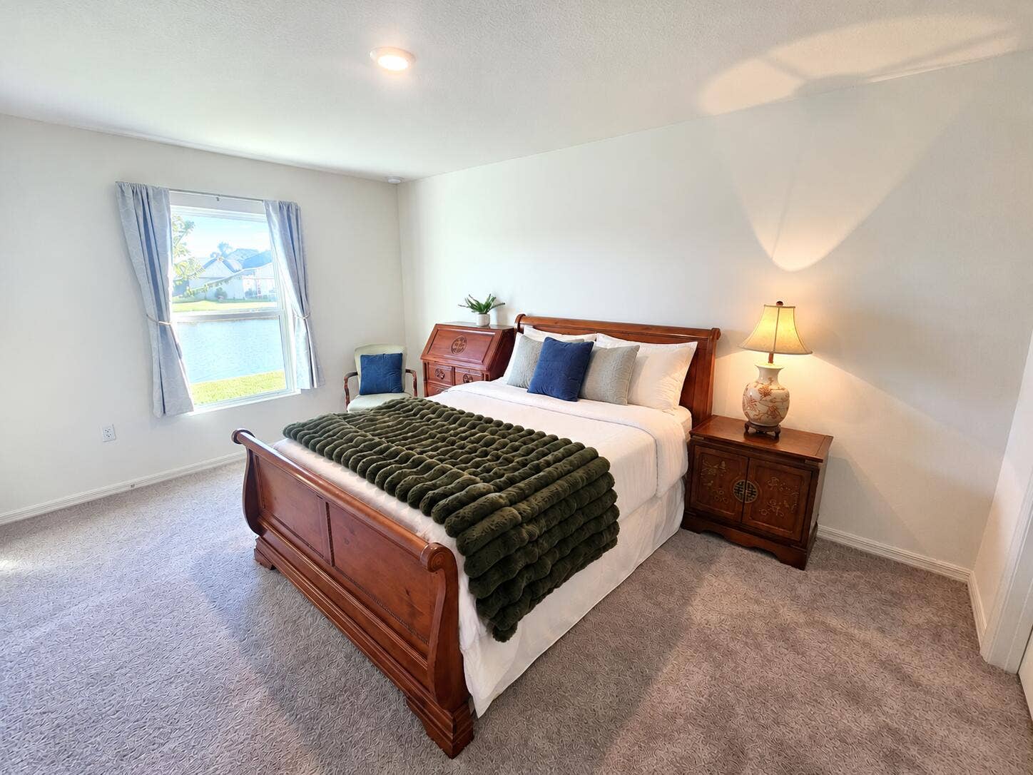 698 SE 25TH Drive, Okeechobee, FL 34974 Master Bedroom (2)