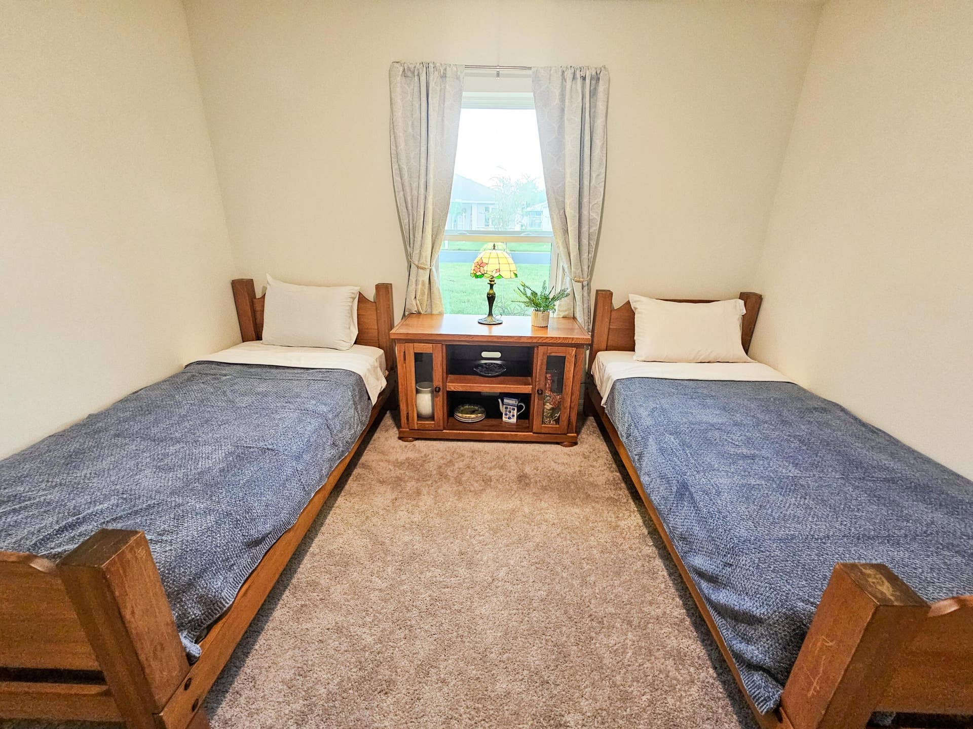 698 SE 25TH Drive, Okeechobee, FL 34974 Bedroom 3