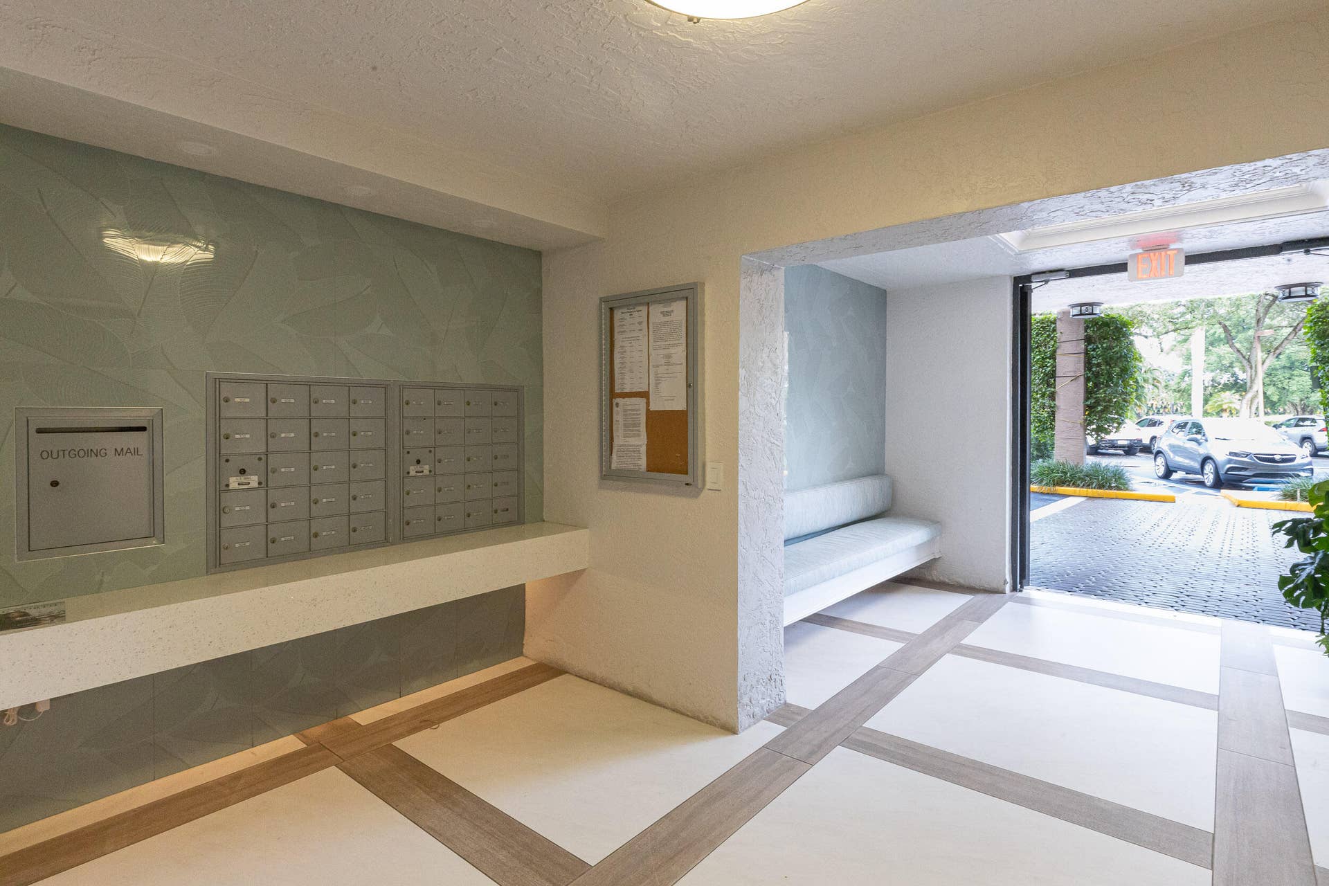 5257 Fountains Drive S, #205, Greenacres, FL 33467 585A7771
