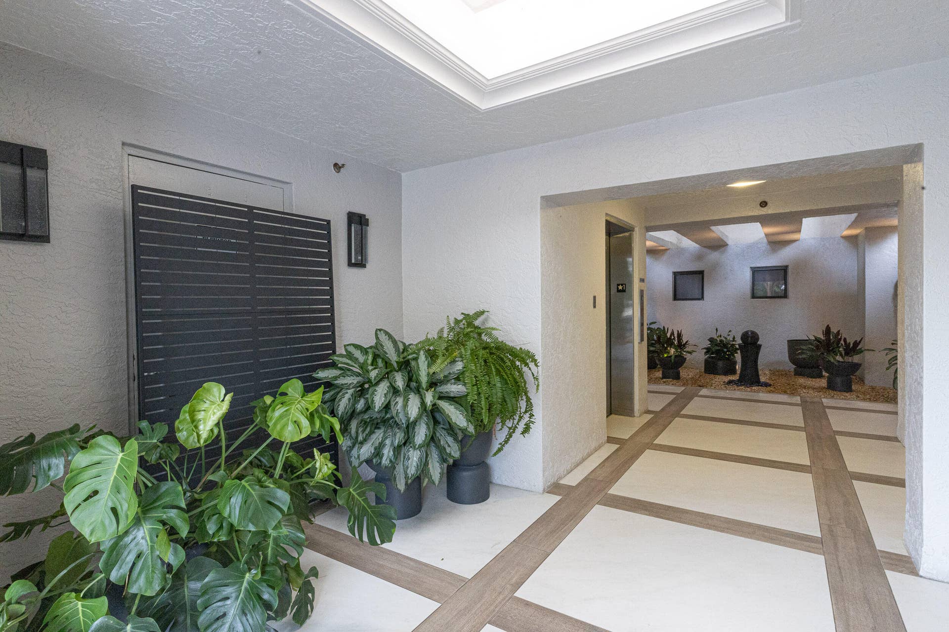 5257 Fountains Drive S, #205, Greenacres, FL 33467 585A7773