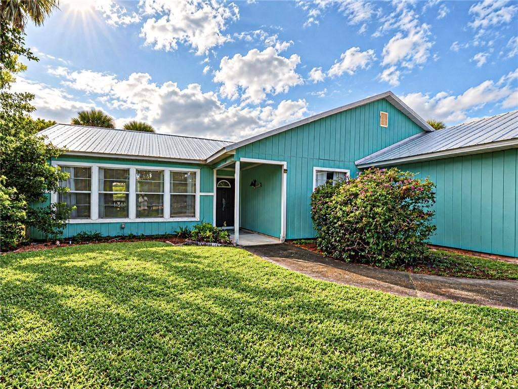 795 4TH Lane, Vero Beach, FL 32962 33a