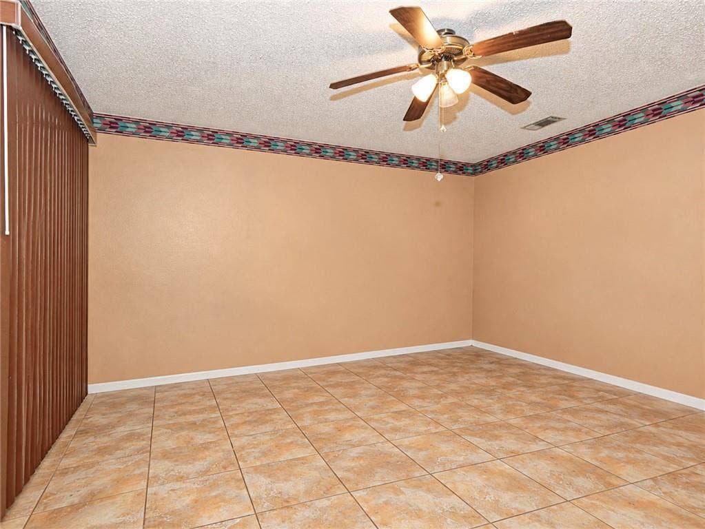 795 4TH Lane, Vero Beach, FL 32962 19a