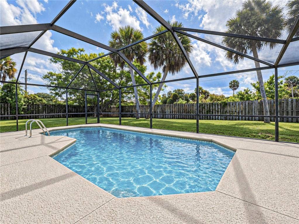 795 4TH Lane, Vero Beach, FL 32962 3A
