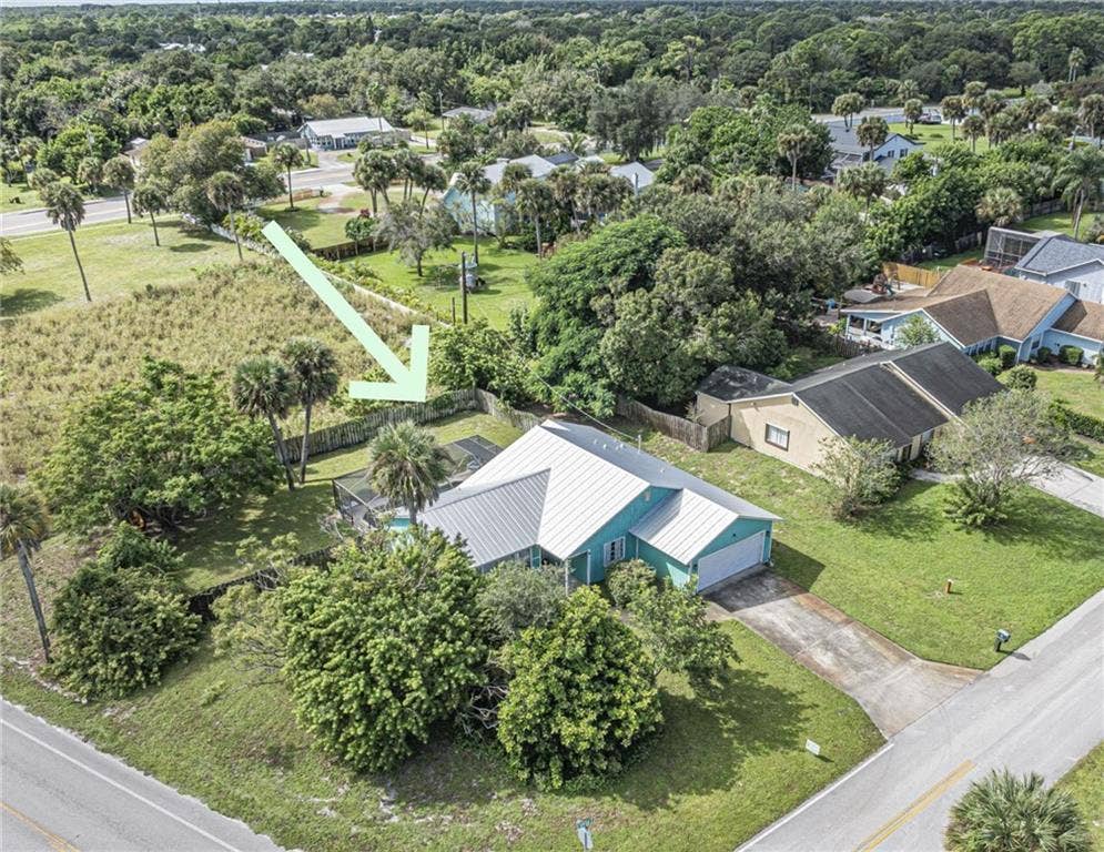 795 4TH Lane, Vero Beach, FL 32962 4A