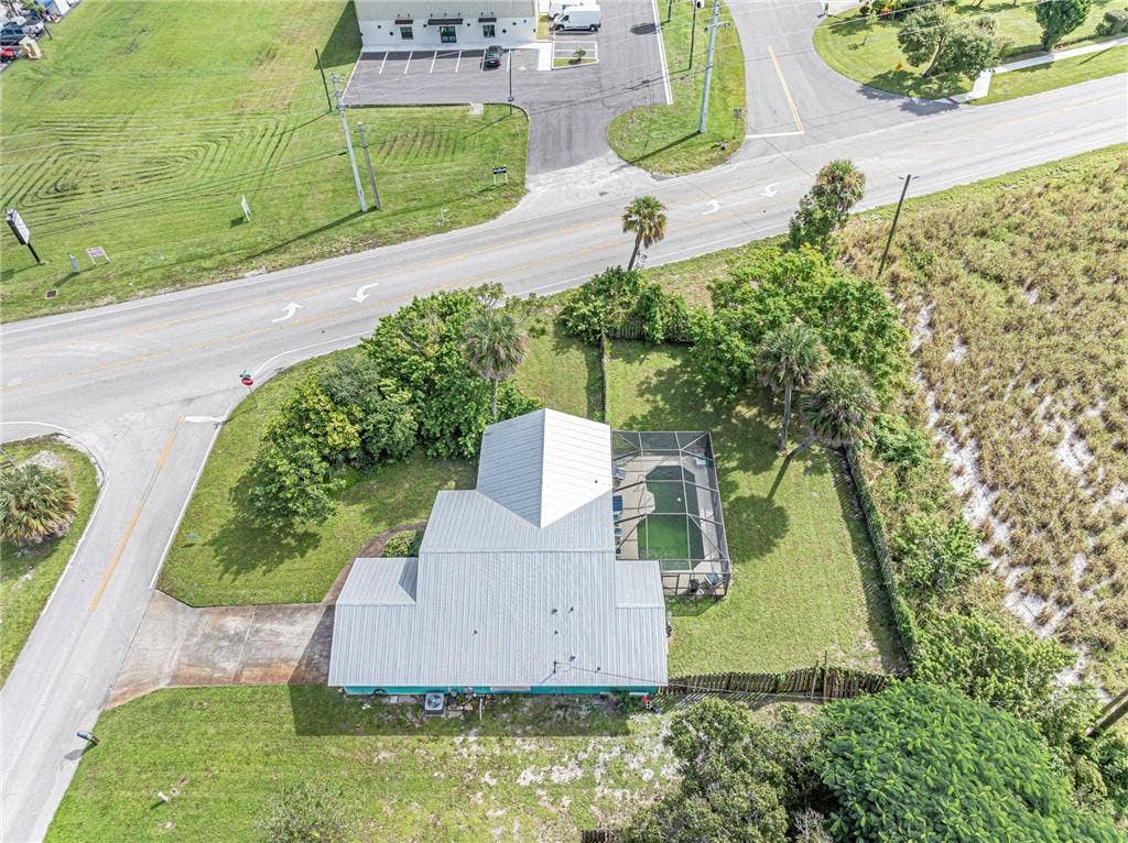 795 4TH Lane, Vero Beach, FL 32962 32a