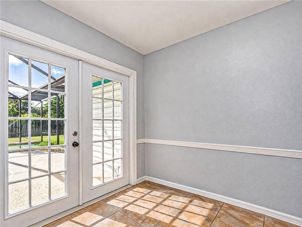 795 4TH Lane, Vero Beach, FL 32962 14A