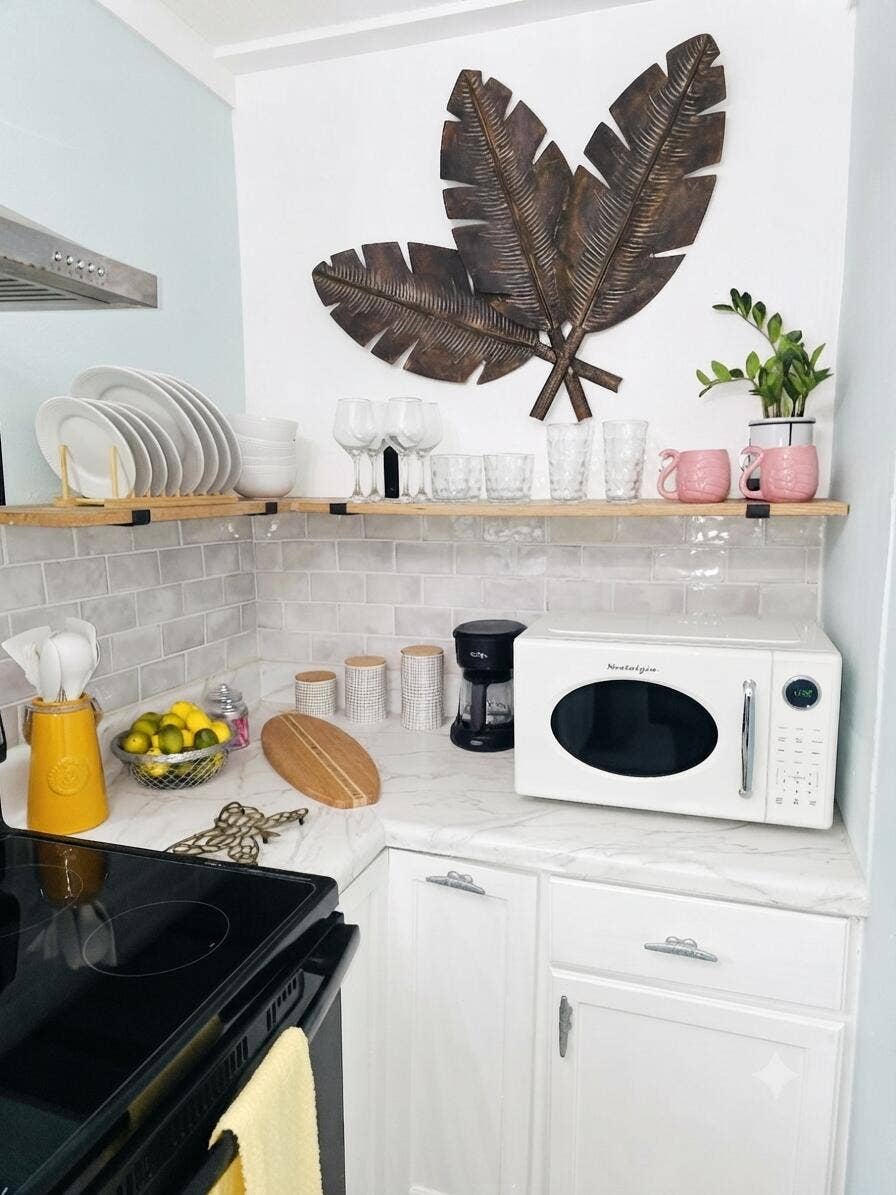 218 S M Street, #3, Lake Worth Beach, FL 33460 microwave coffee maker