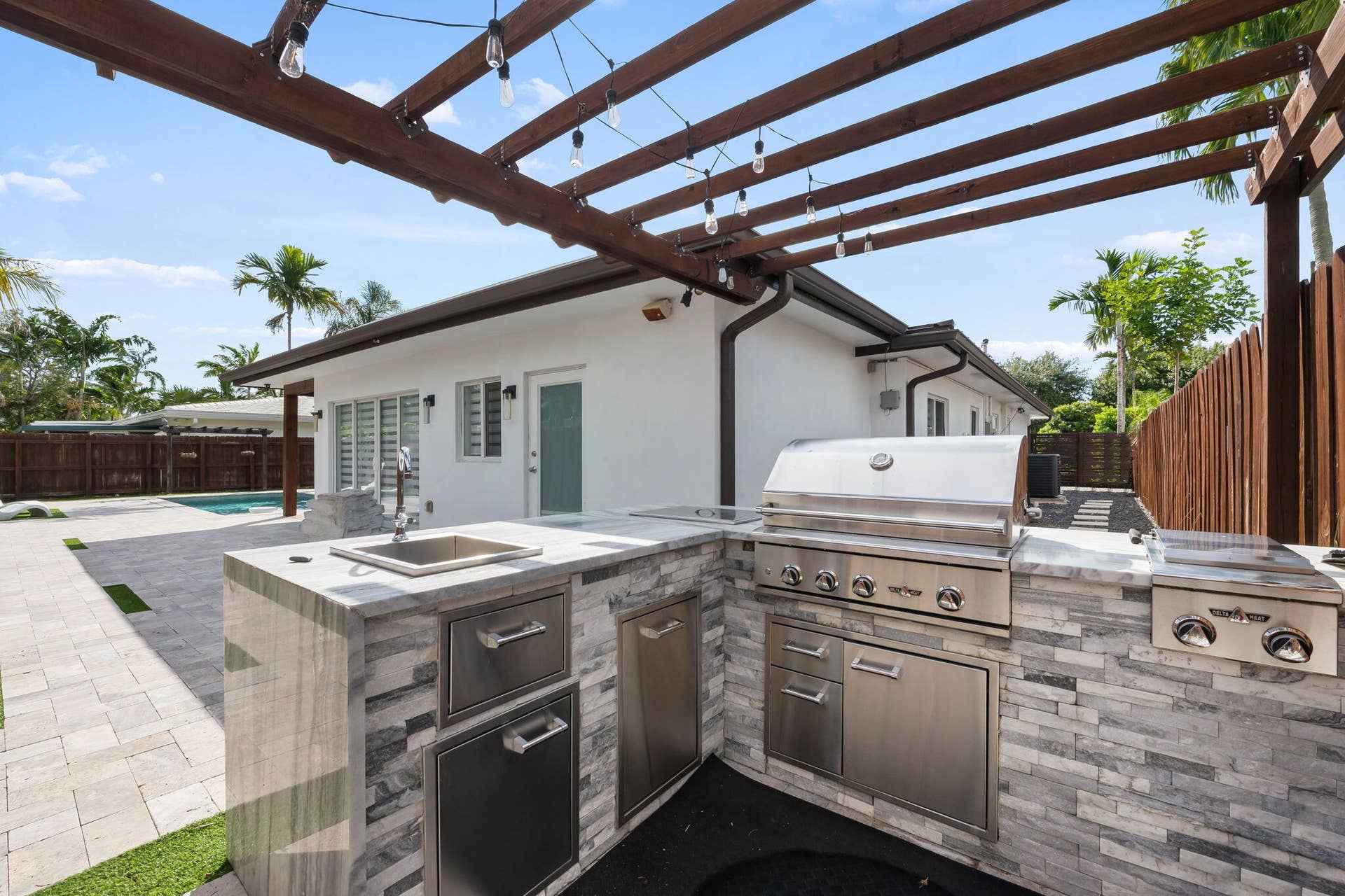 2041 NE 52ND Street, Fort Lauderdale, FL 33308 9-web-or-mls-DSC_0993