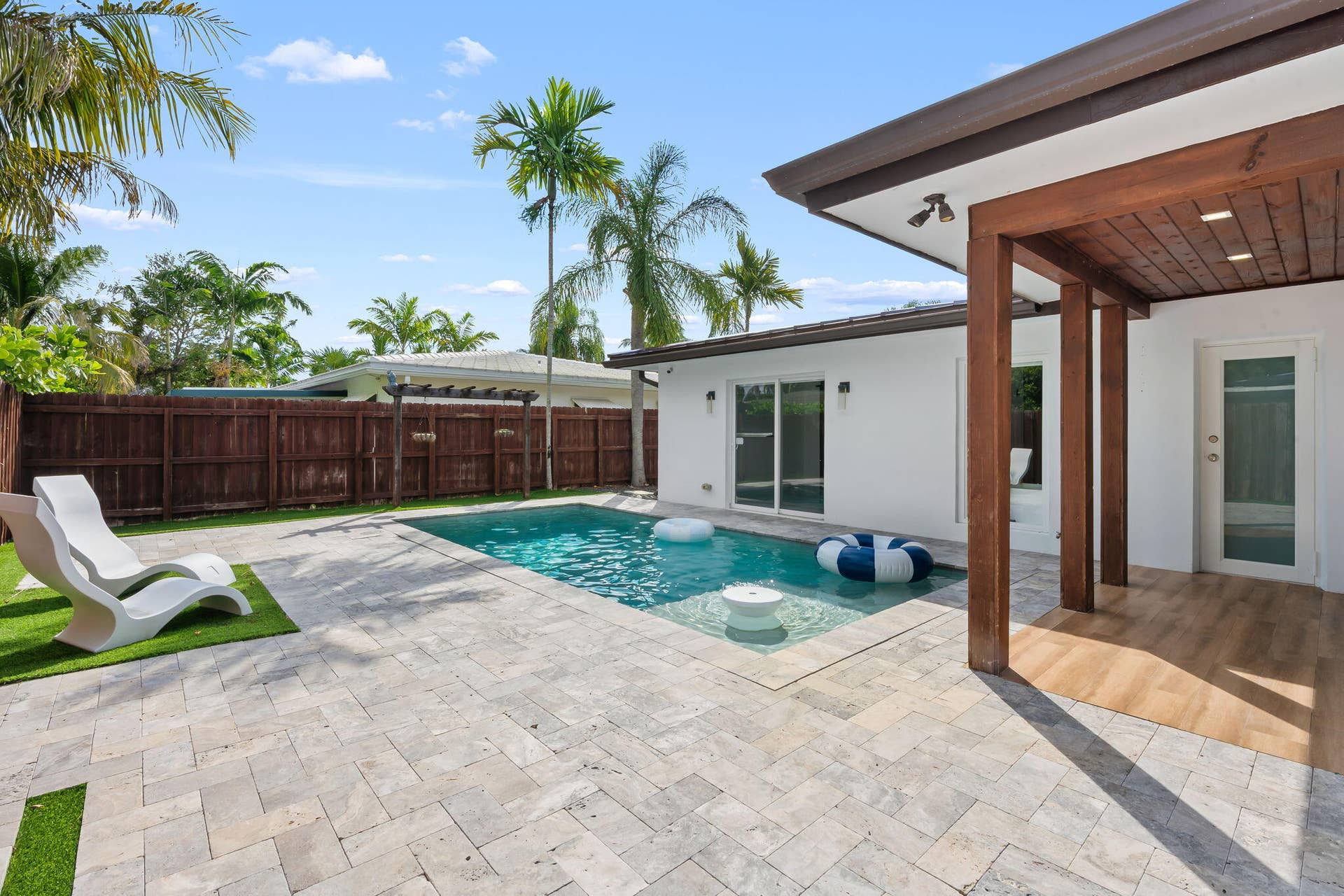 2041 NE 52ND Street, Fort Lauderdale, FL 33308 8-web-or-mls-DSC_0987