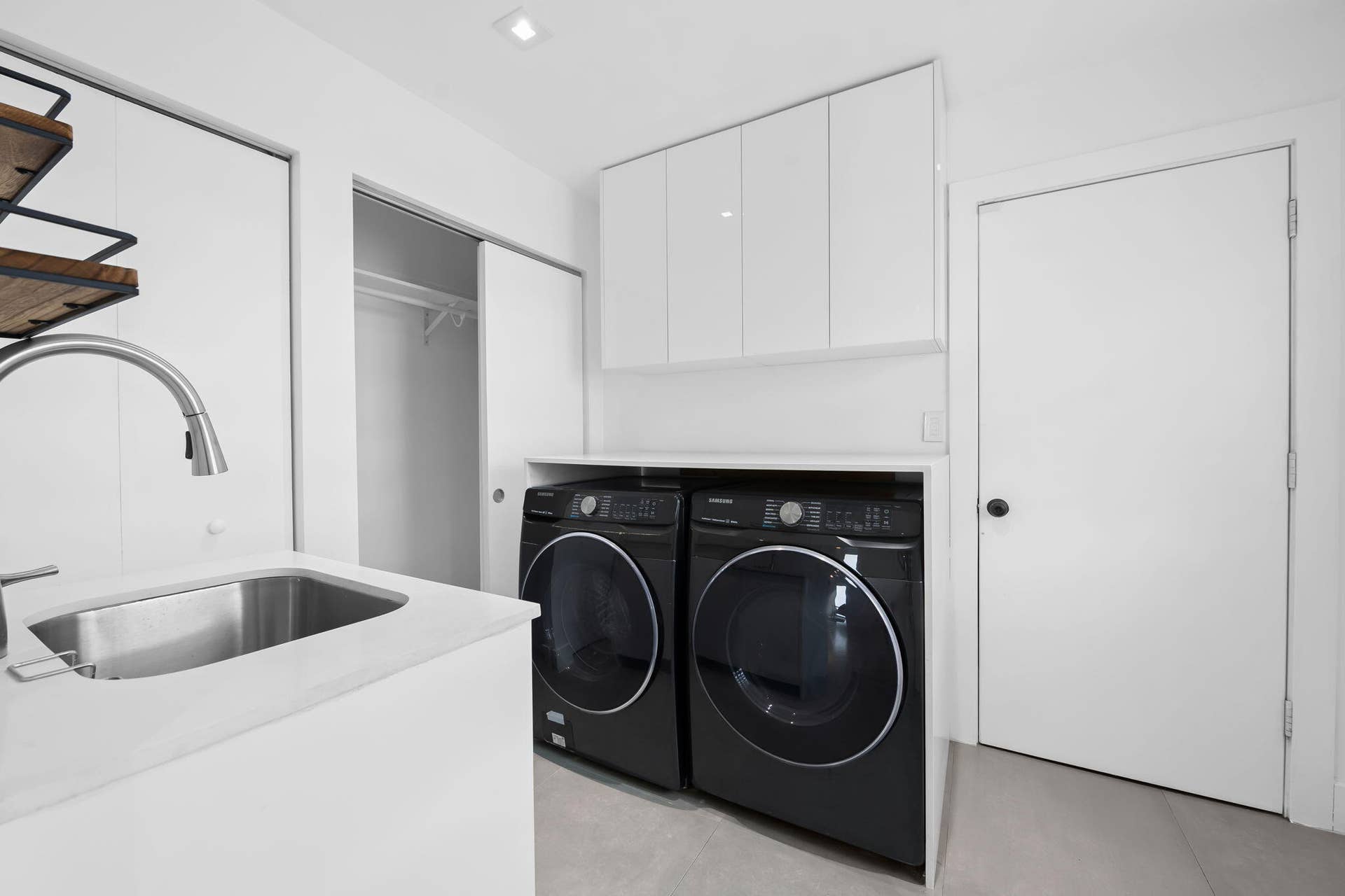 2041 NE 52ND Street, Fort Lauderdale, FL 33308 15-web-or-mls-DSC_1033