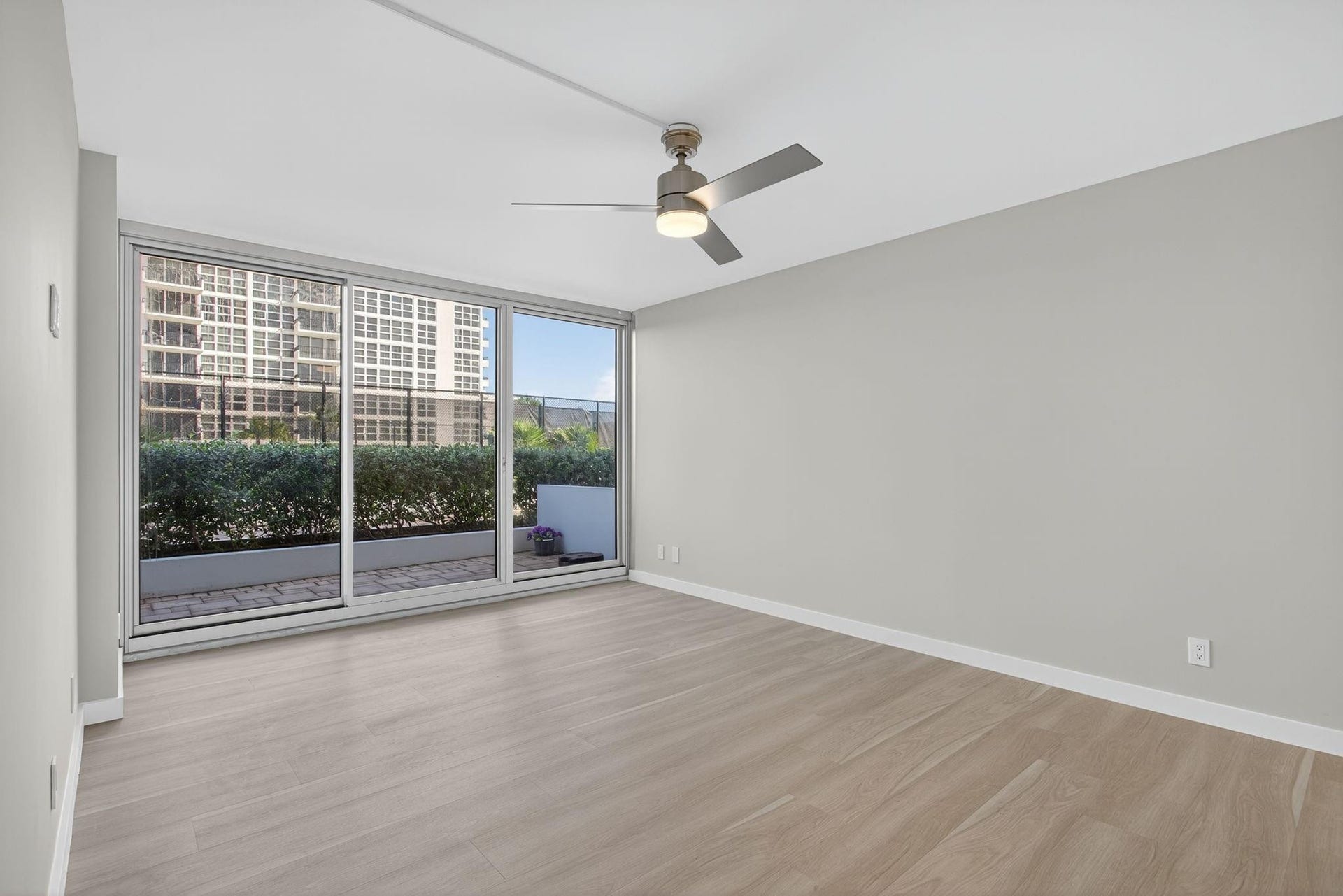 525 N OCEAN Boulevard, #422, Pompano Beach, FL 33062 Photo 25