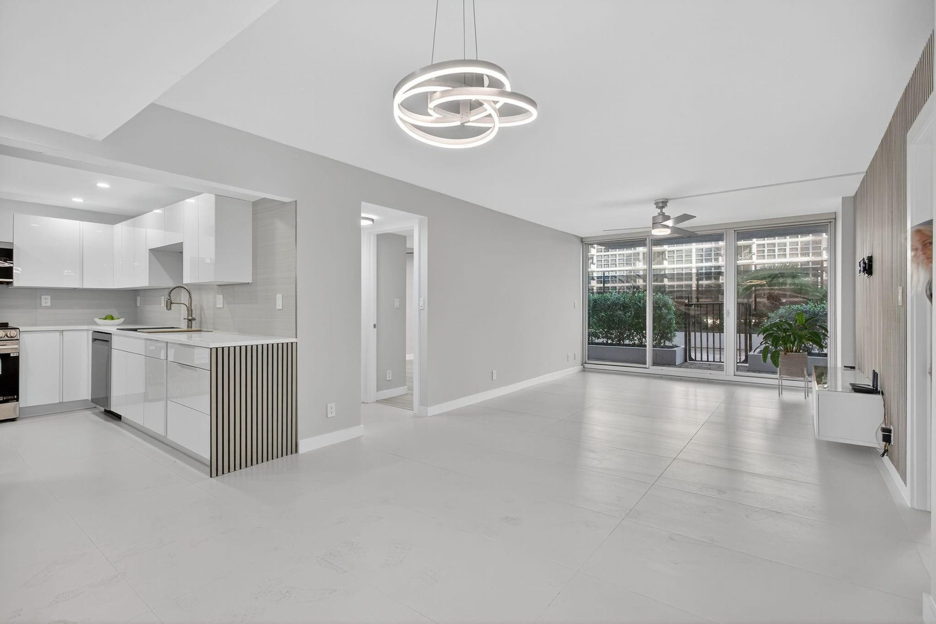 525 N OCEAN Boulevard, #422, Pompano Beach, FL 33062 Photo 11