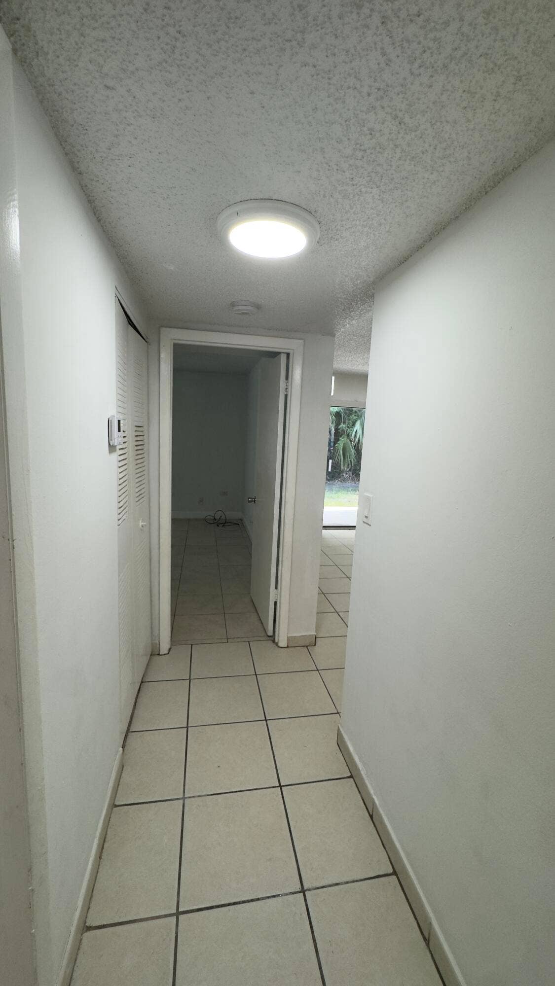 4220 INVERRARY Boulevard, #99A, Lauderhill, Lauderhill, FL 33319 Hallway to primary bedroom