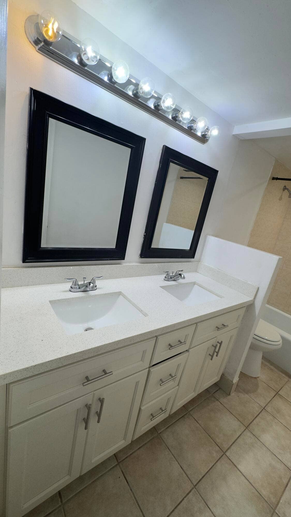 4220 INVERRARY Boulevard, #99A, Lauderhill, Lauderhill, FL 33319 Primary bathroom