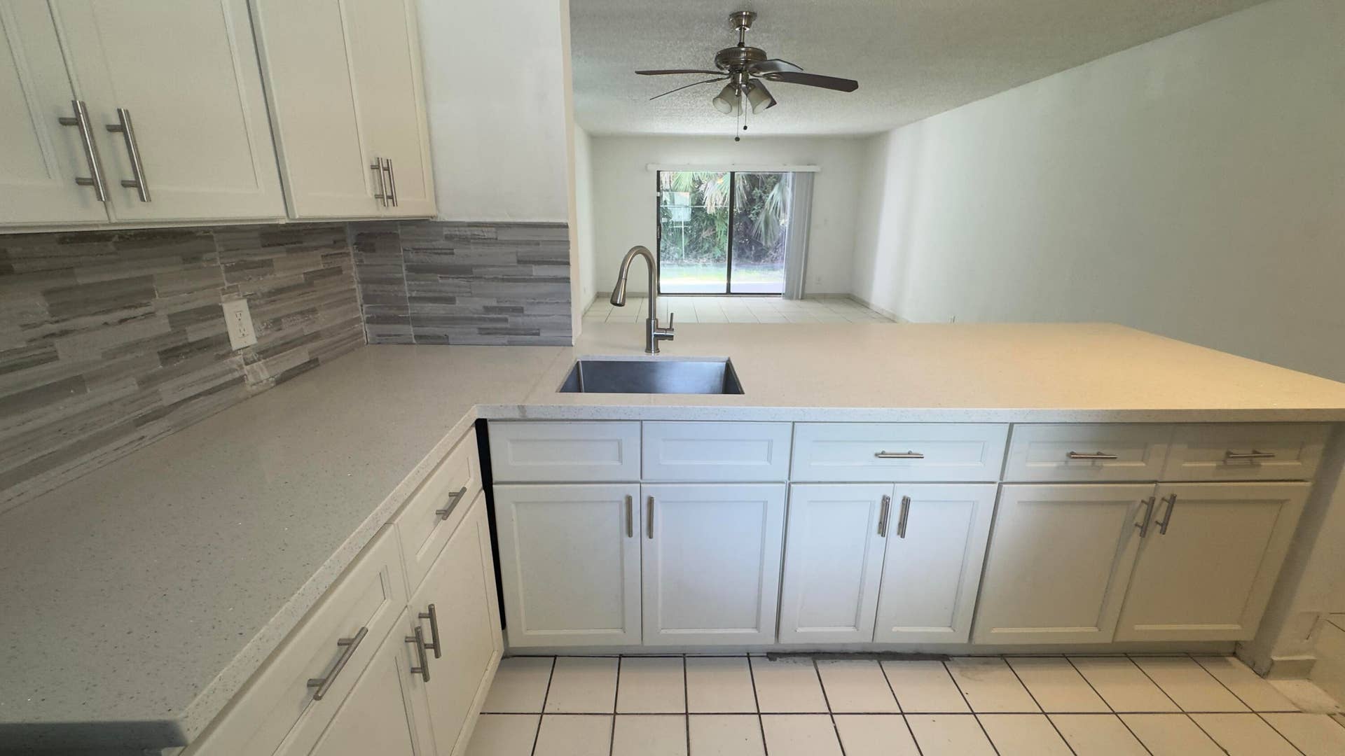 4220 INVERRARY Boulevard, #99A, Lauderhill, Lauderhill, FL 33319 IMG_2234