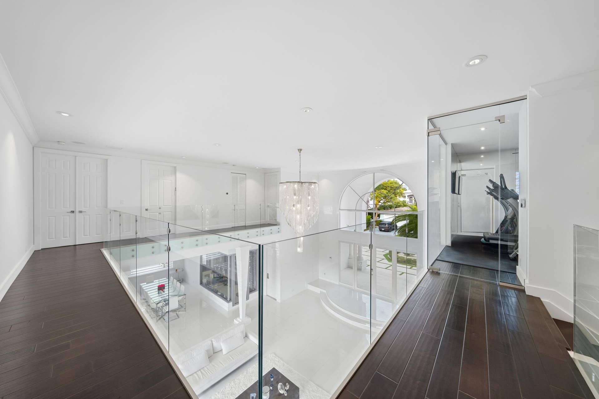 16430 NE 30th Avenue, North Miami Beach, FL 33160 16430