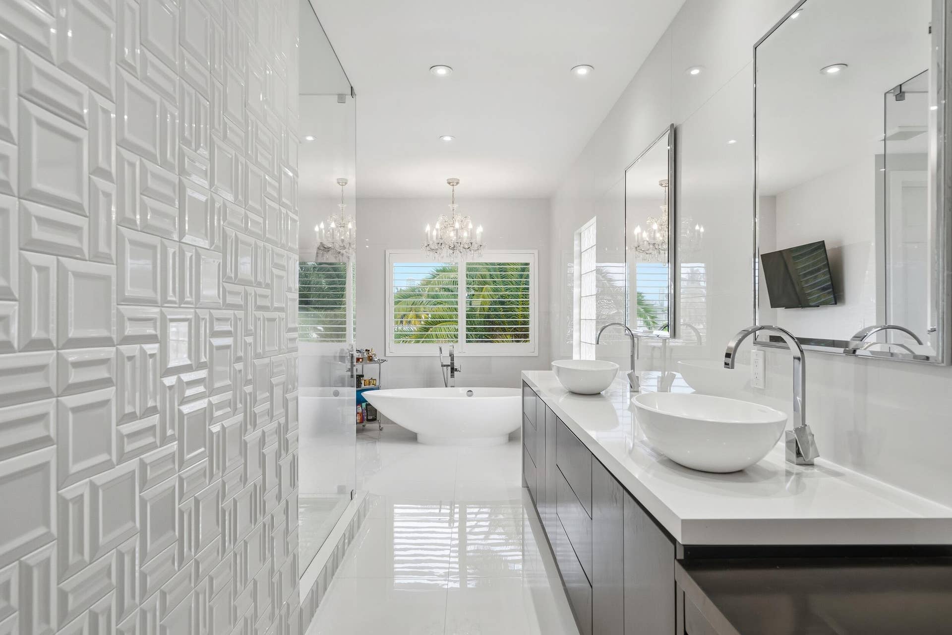 16430 NE 30th Avenue, North Miami Beach, FL 33160 16430
