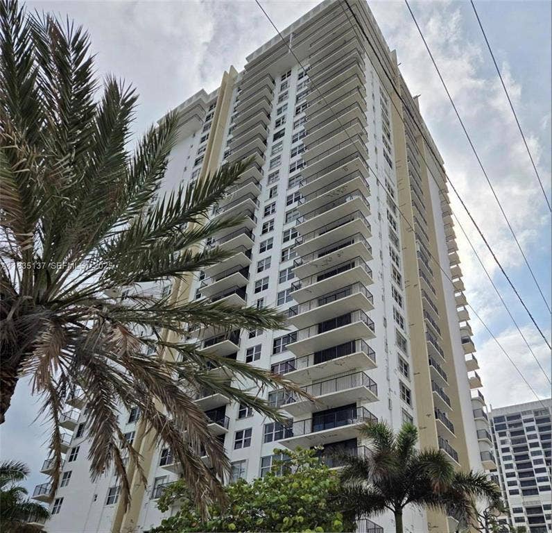 Property photo for 2201 S Ocean Drive, Hollywood, FL