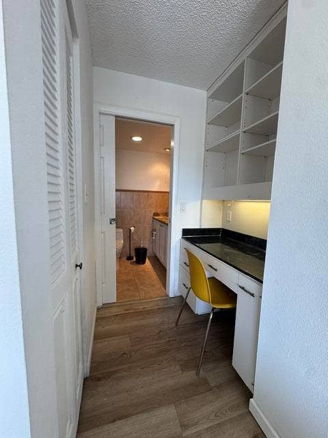 2201 S Ocean Drive, Hollywood, FL 33019 2201 office area