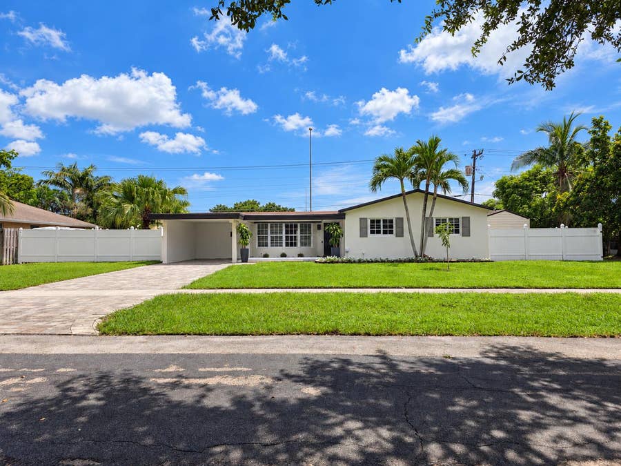 Property photo for 202 SW 52ND Avenue, Plantation, FL