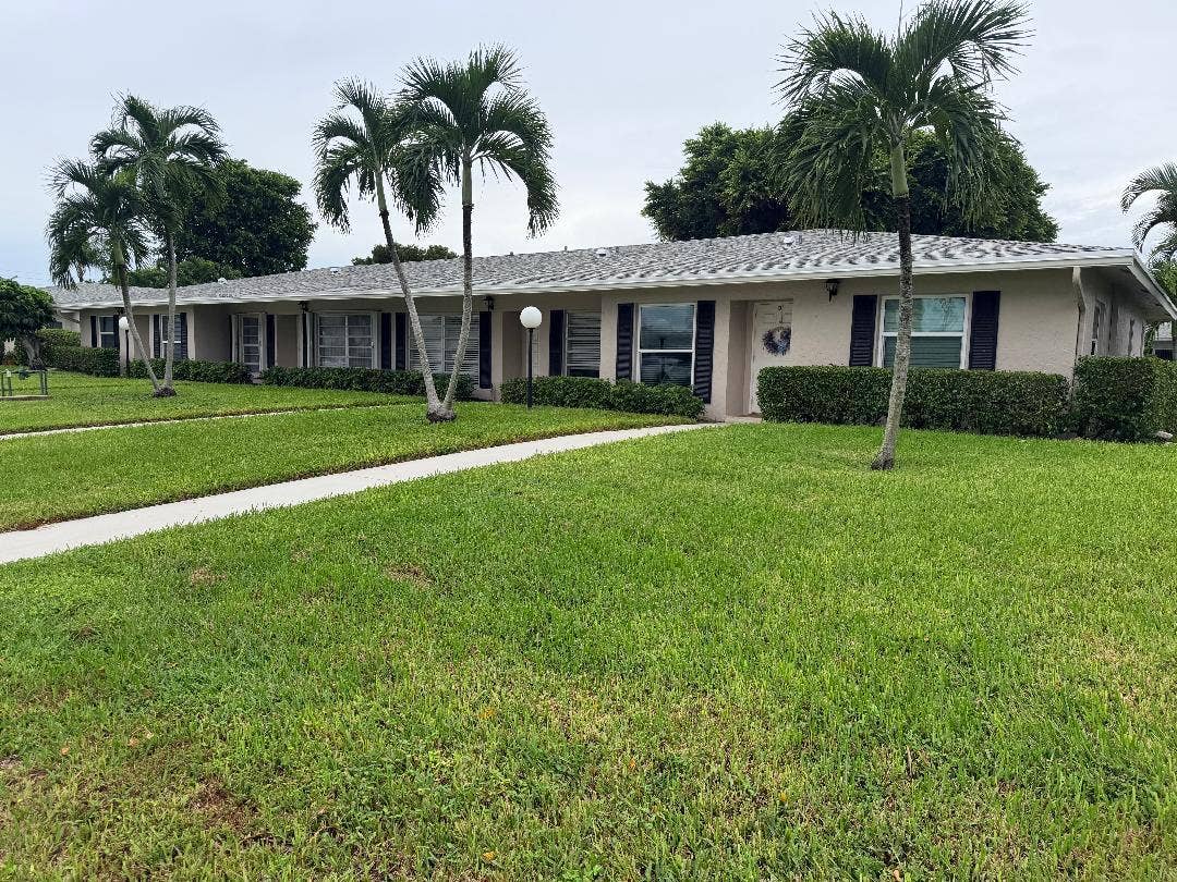 2521 Juniper Drive, #11-C, Delray Beach, FL 33445 View of entire building