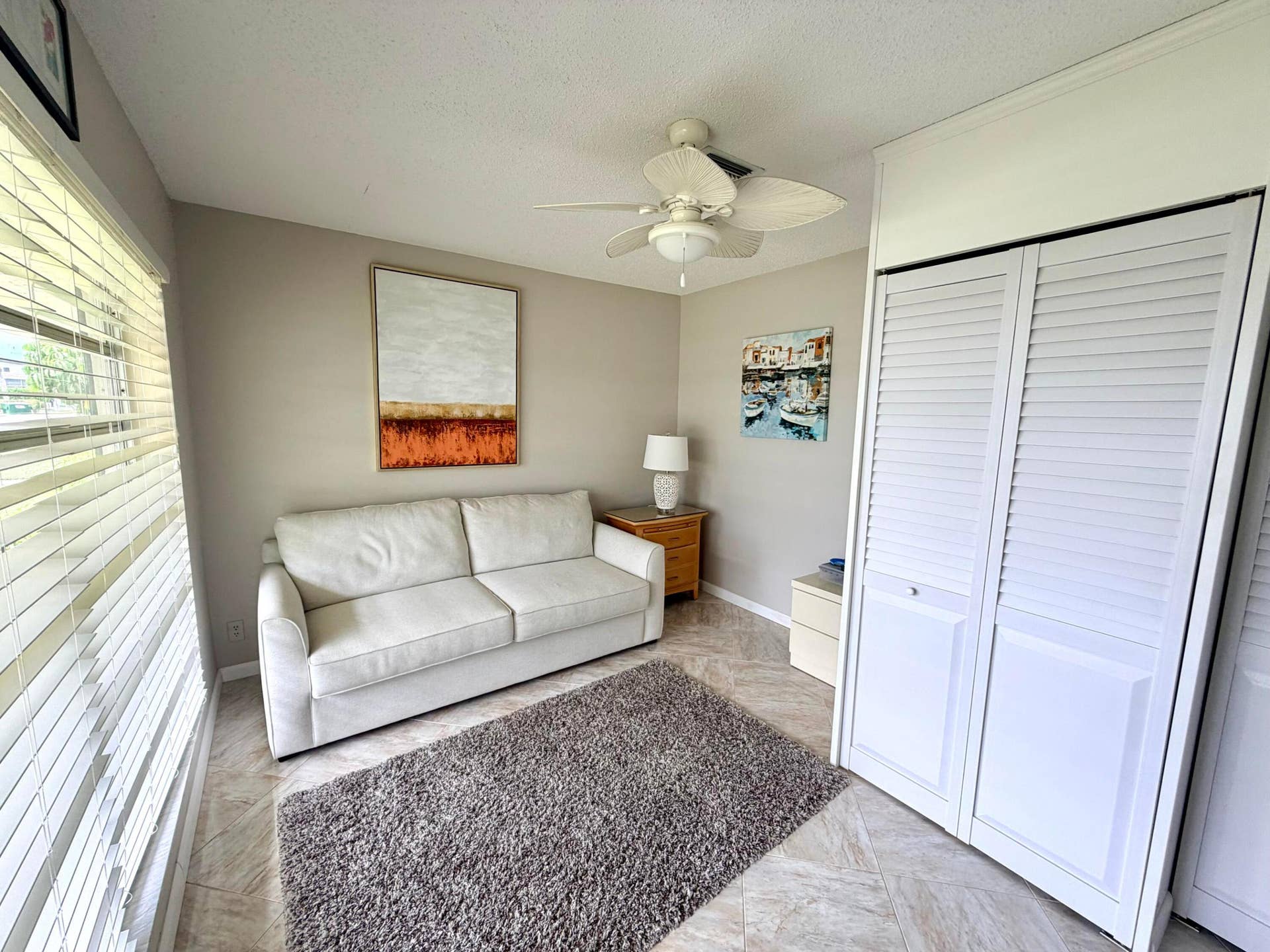 2521 Juniper Drive, #11-C, Delray Beach, FL 33445 Guest bedroom