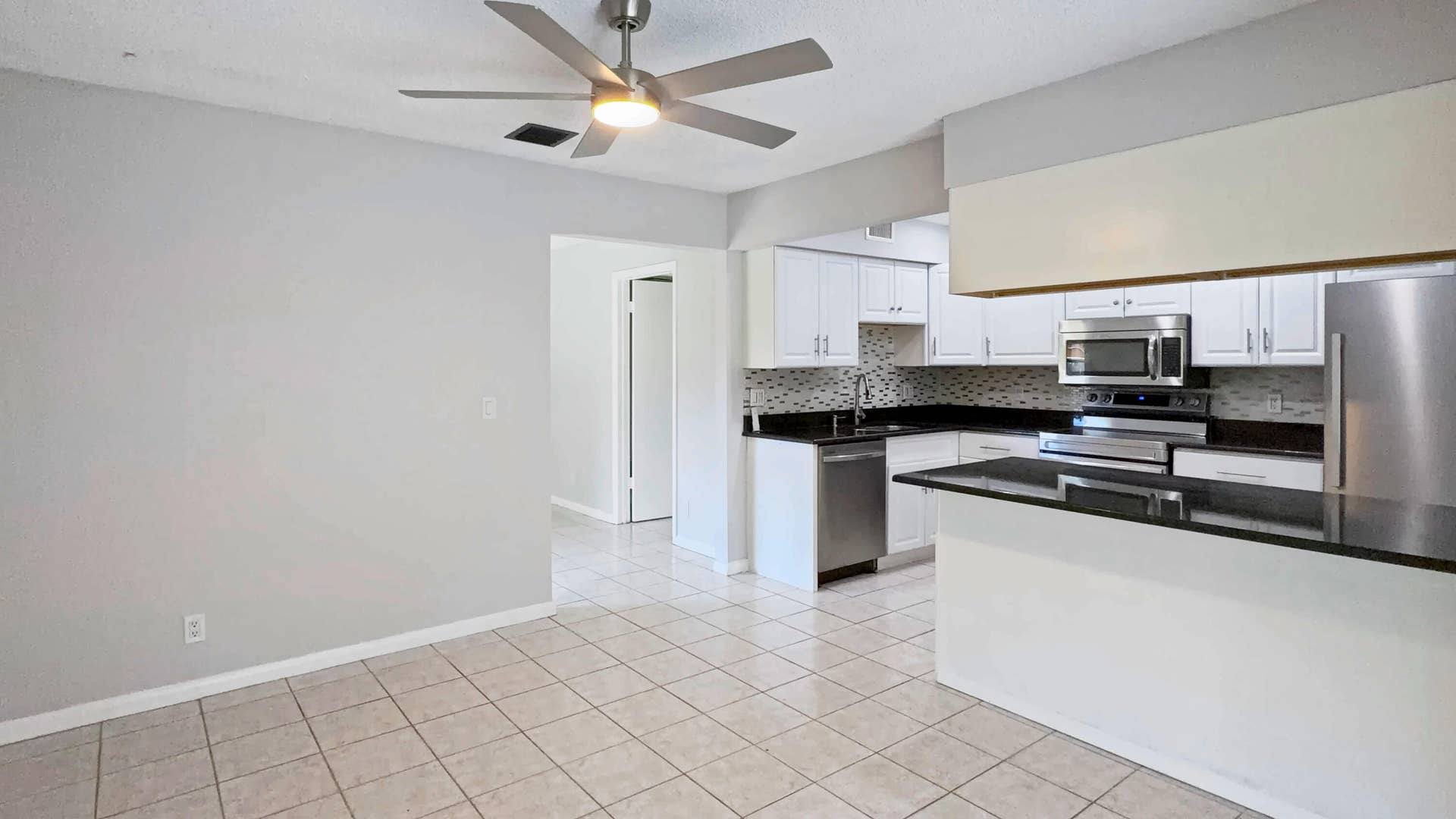 901 Sandtree Drive, Palm Beach Gardens, FL 33403 14b