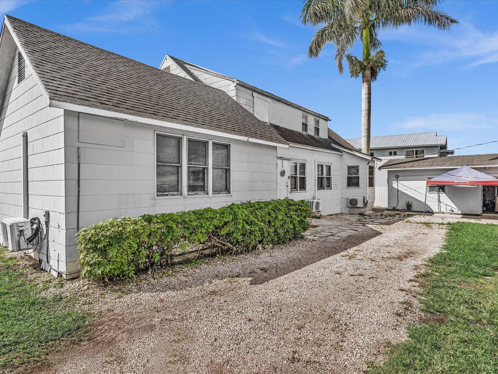 9 NW AVENUE D, Belle Glade, FL 33430 west side