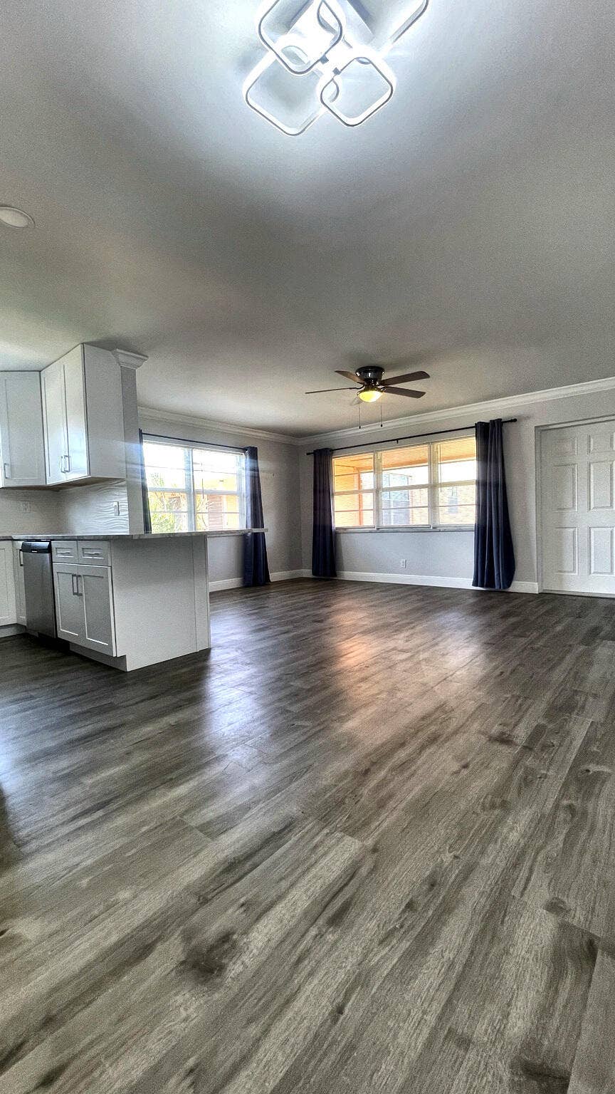 337 Sheffield N, West Palm Beach, FL 33417 07_Living_Dining_View_1