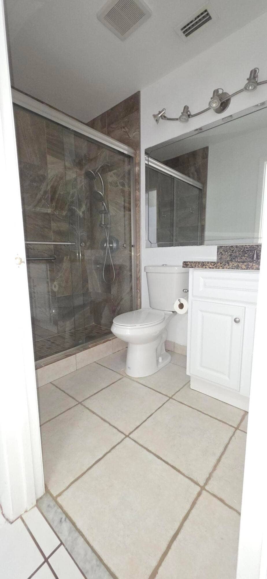4928 SABLE PINE Circle, #D, West Palm Beach, FL 33417 922D 24