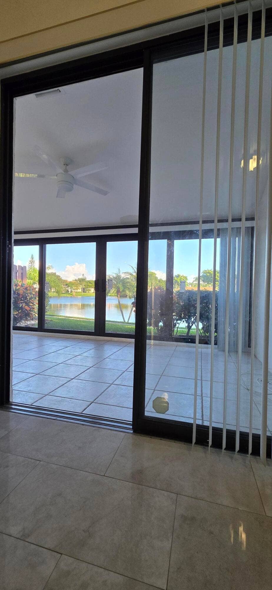 4928 SABLE PINE Circle, #D, West Palm Beach, FL 33417 922D 27