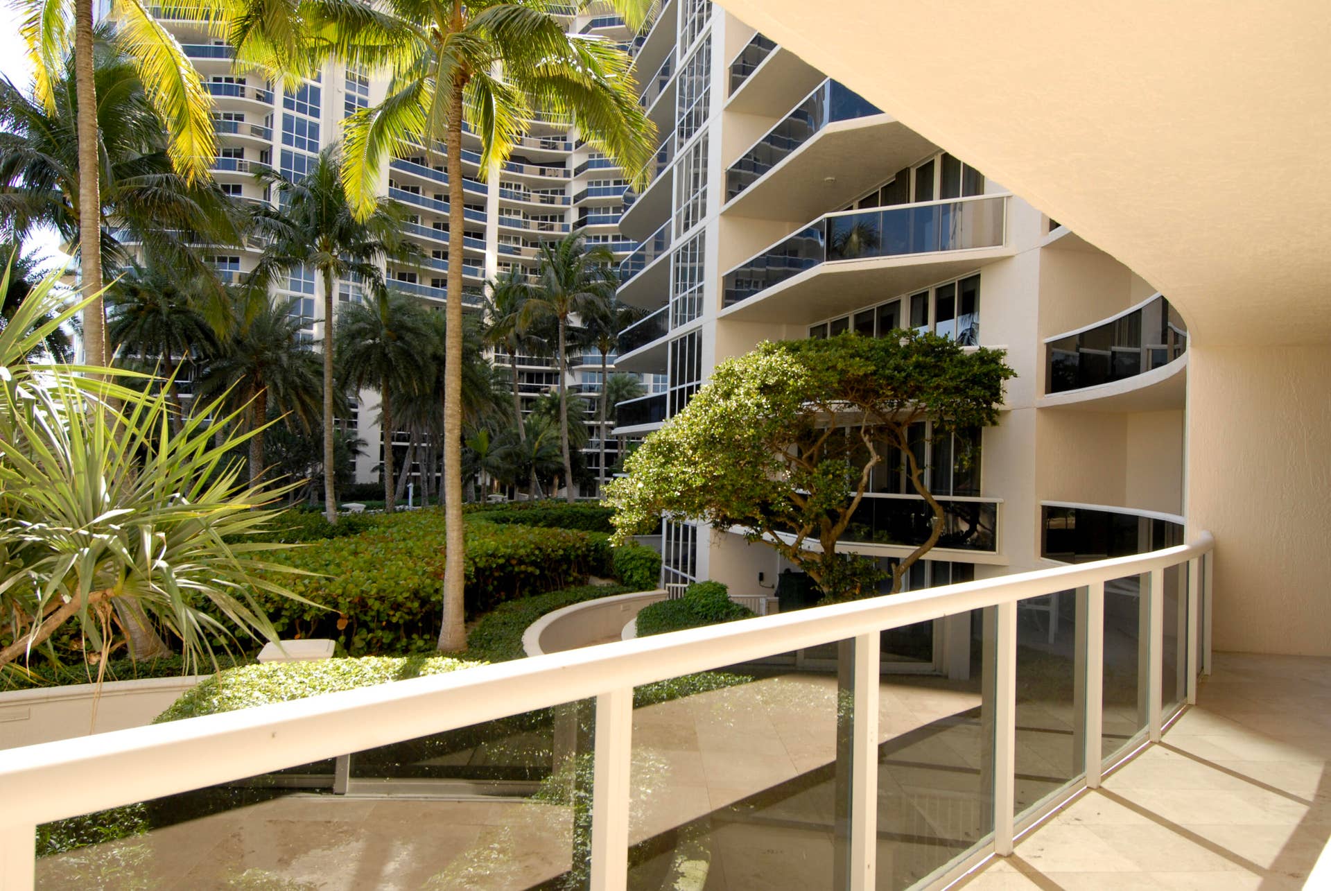 3200 N OCEAN Boulevard, #406, Fort Lauderdale, FL 33308 22-_0000313