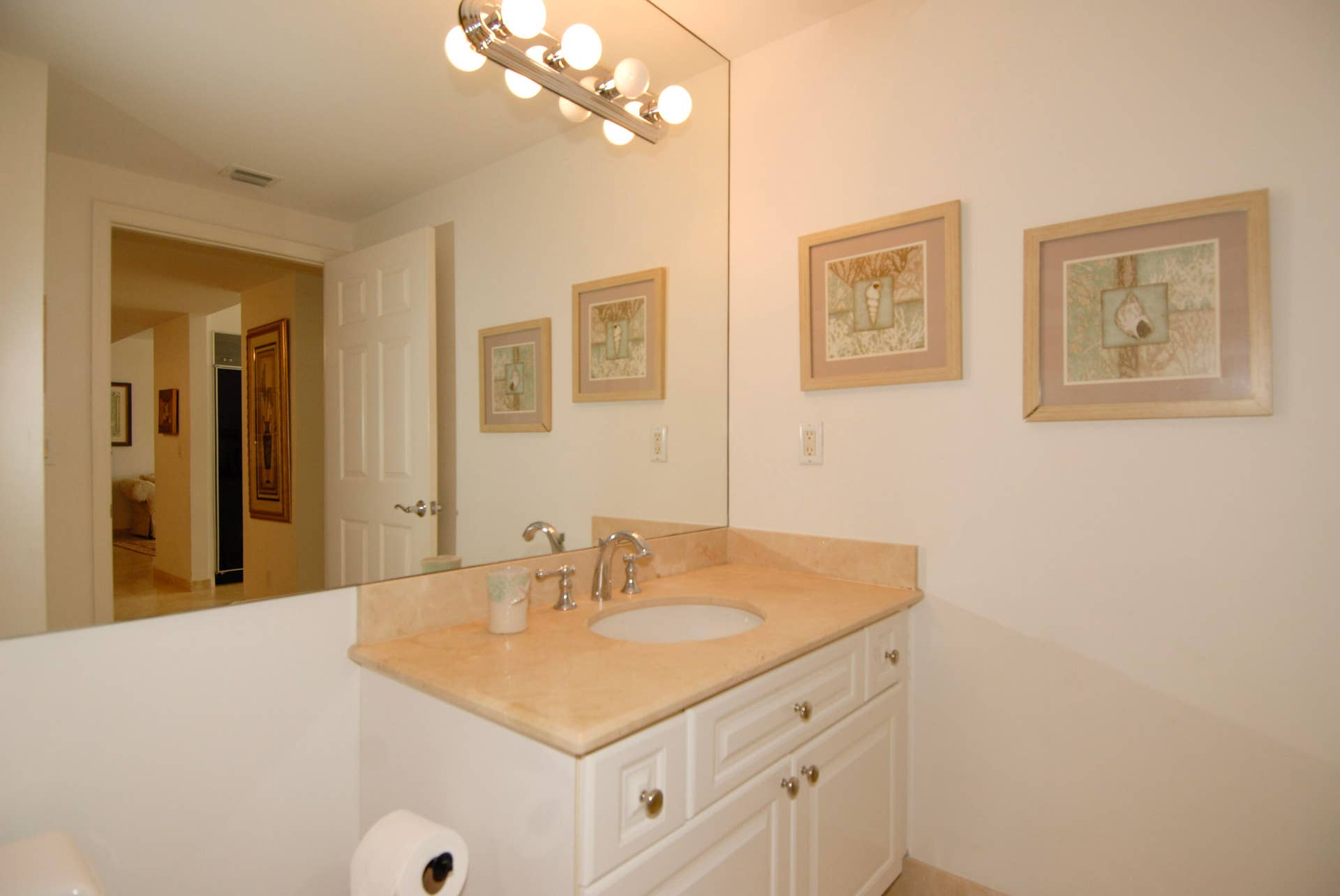 3200 N OCEAN Boulevard, #406, Fort Lauderdale, FL 33308 2-_0000238