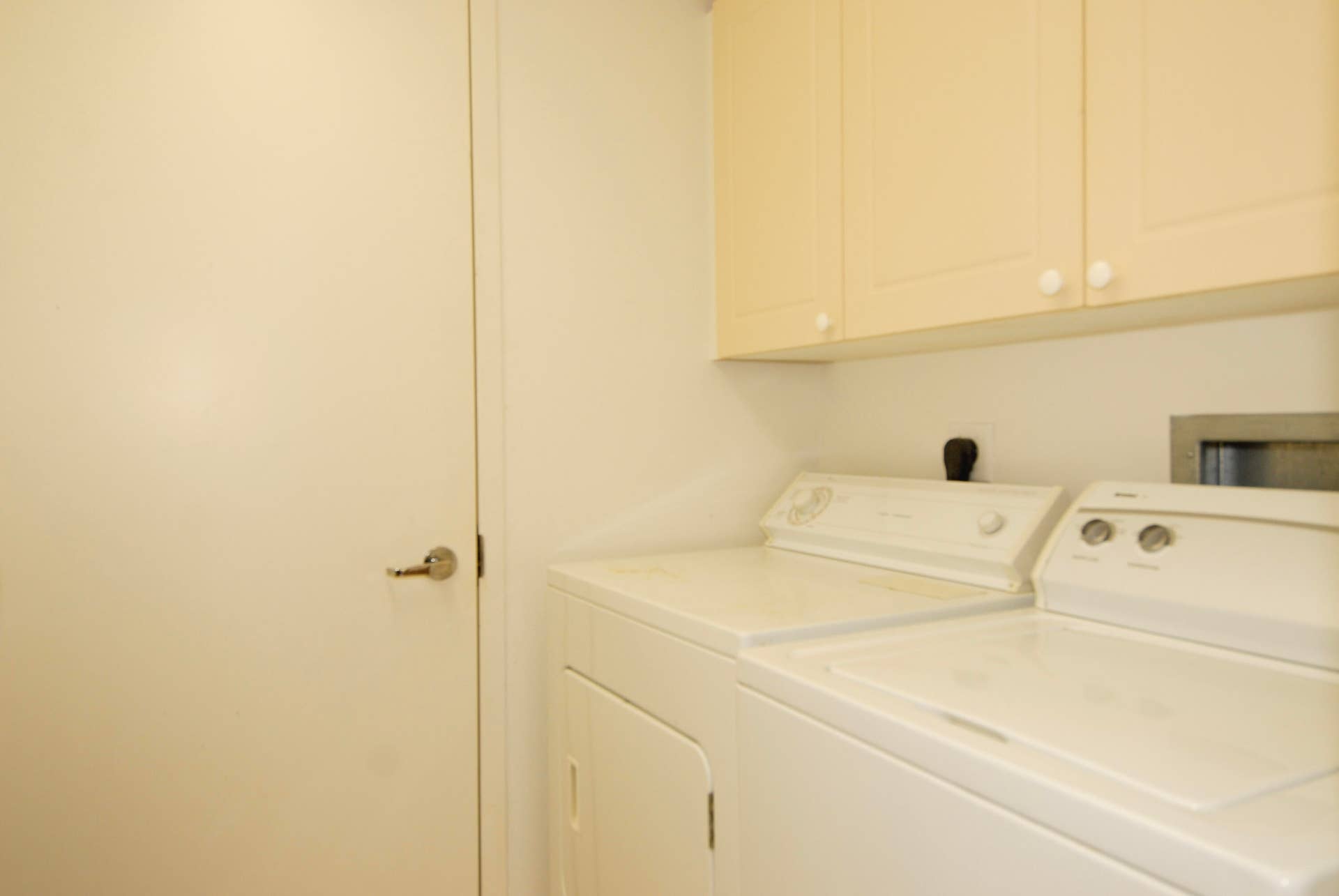 3200 N OCEAN Boulevard, #406, Fort Lauderdale, FL 33308 1-_0000235