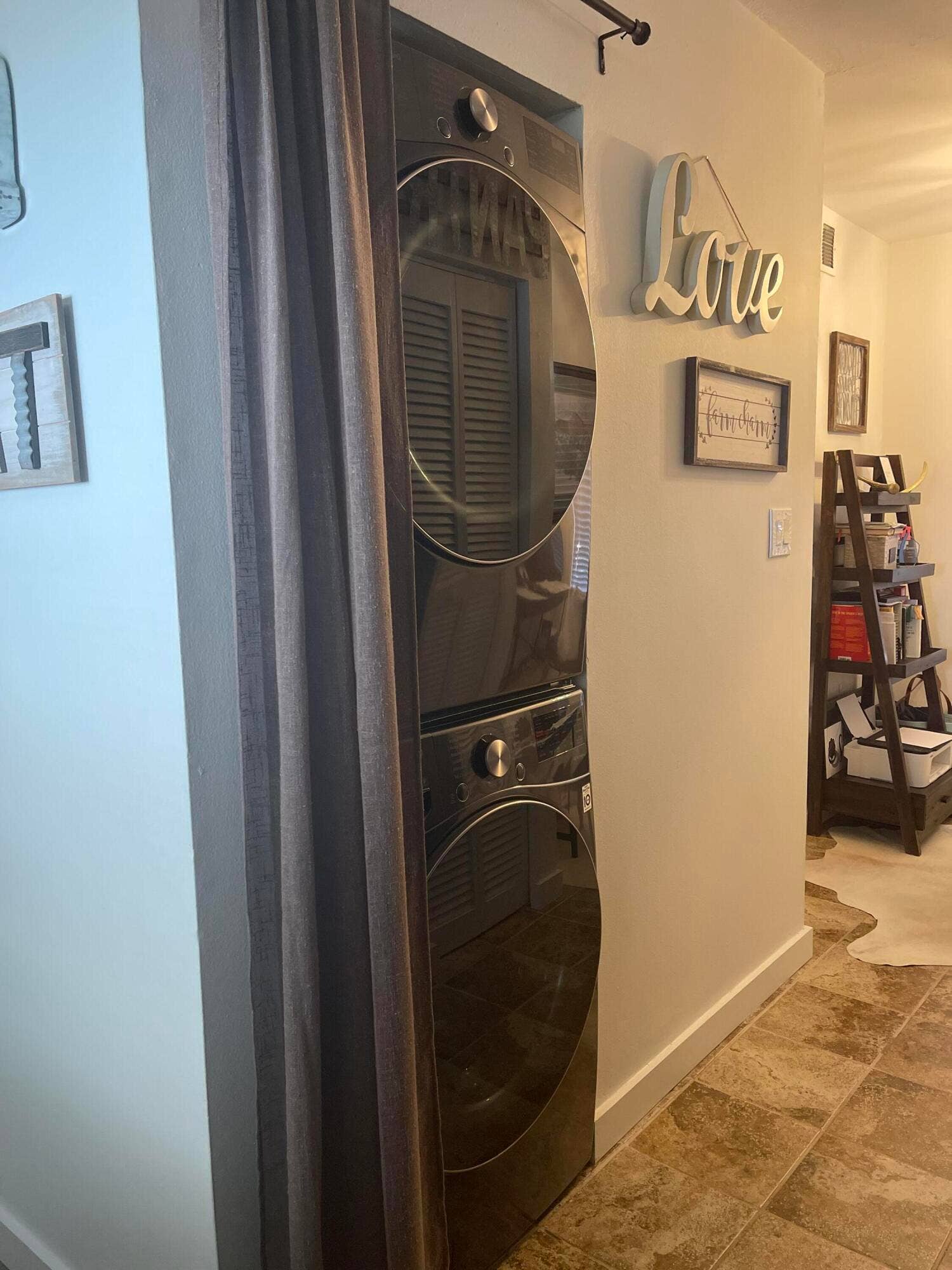 10102 Glenmoor Drive, West Palm Beach, FL 33409 Washer & Dryer