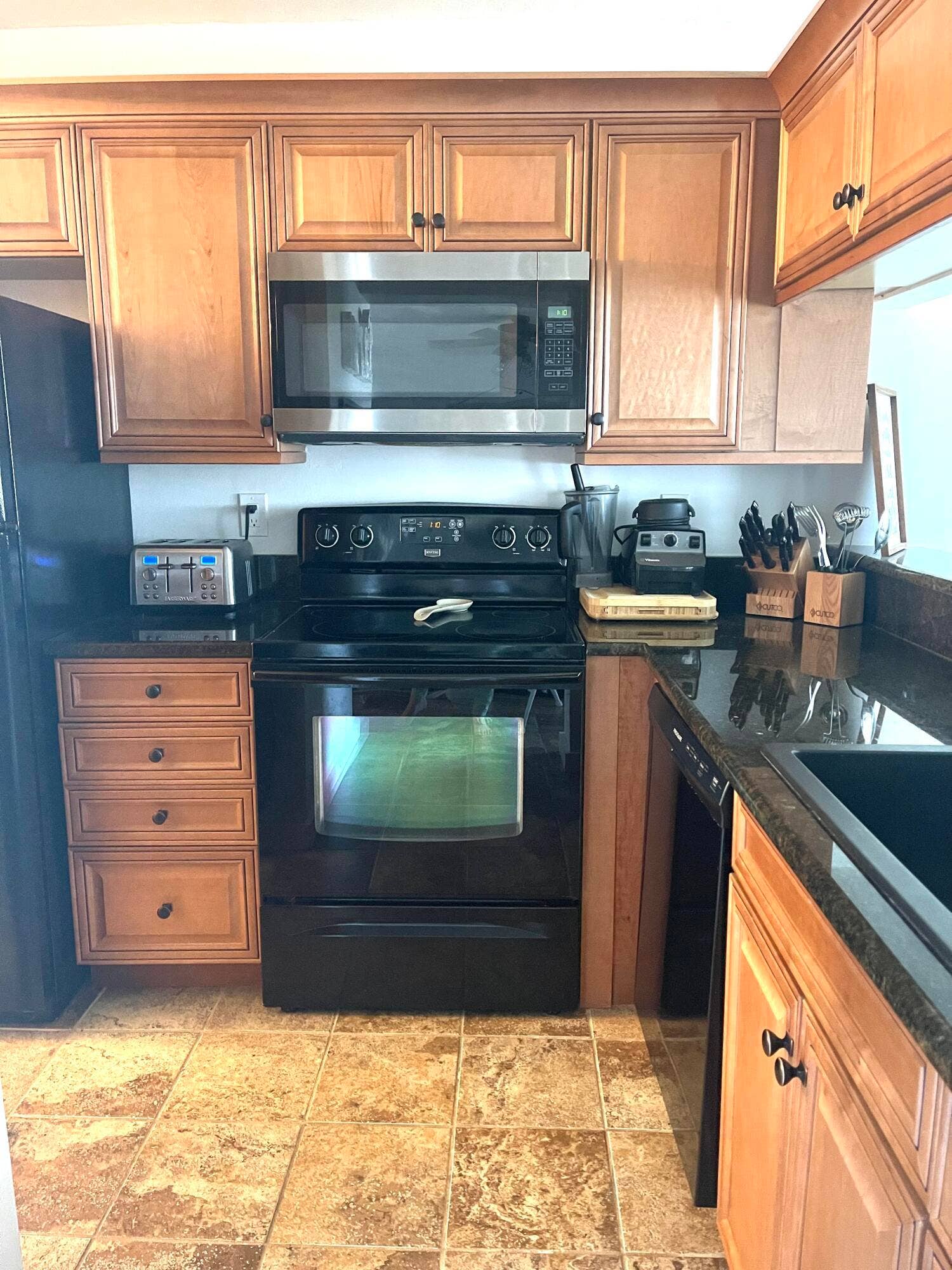 10102 Glenmoor Drive, West Palm Beach, FL 33409 Kitchen