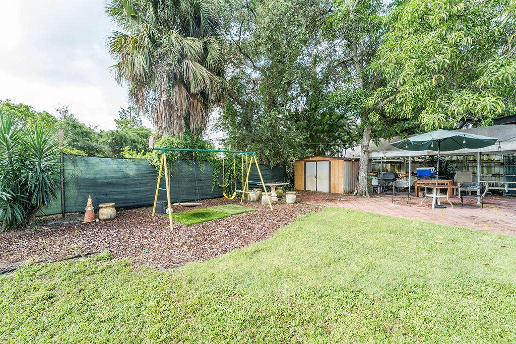 223 N F Street, Lake Worth Beach, FL 33460 223NFstreetlakeworth-005