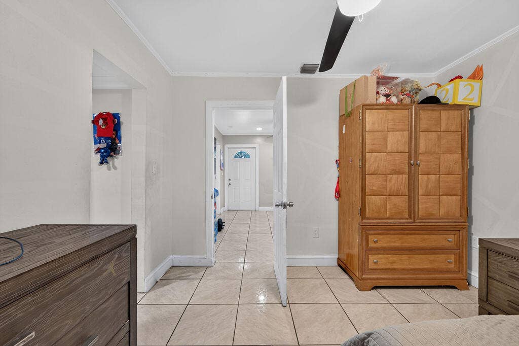 223 N F Street, Lake Worth Beach, FL 33460 223NFstreetlakeworth-043