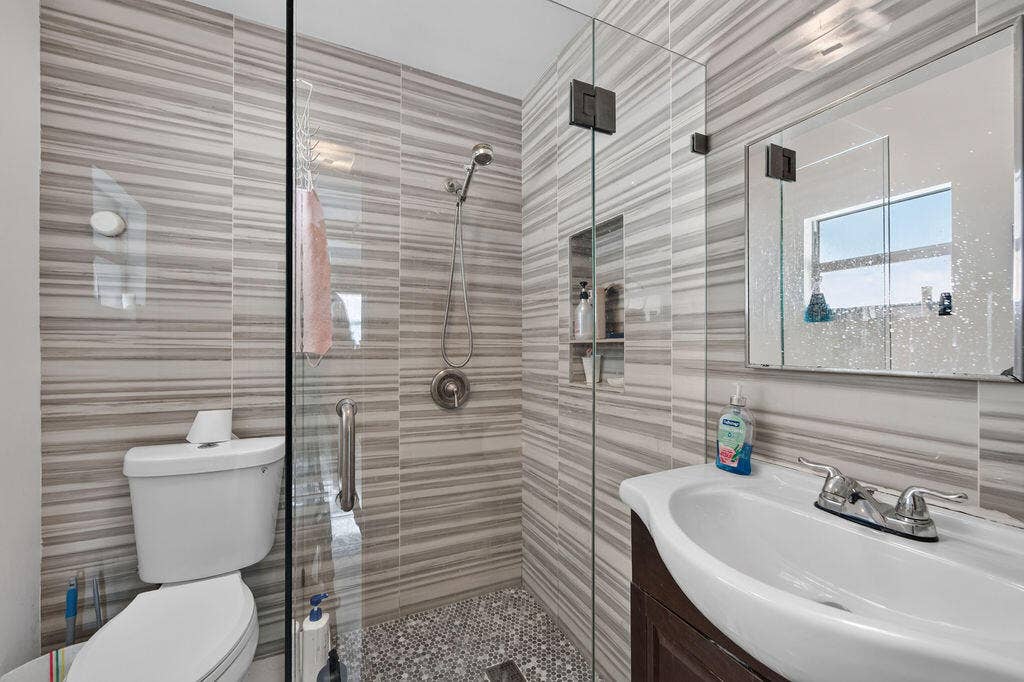 223 N F Street, Lake Worth Beach, FL 33460 223NFstreetlakeworth-044
