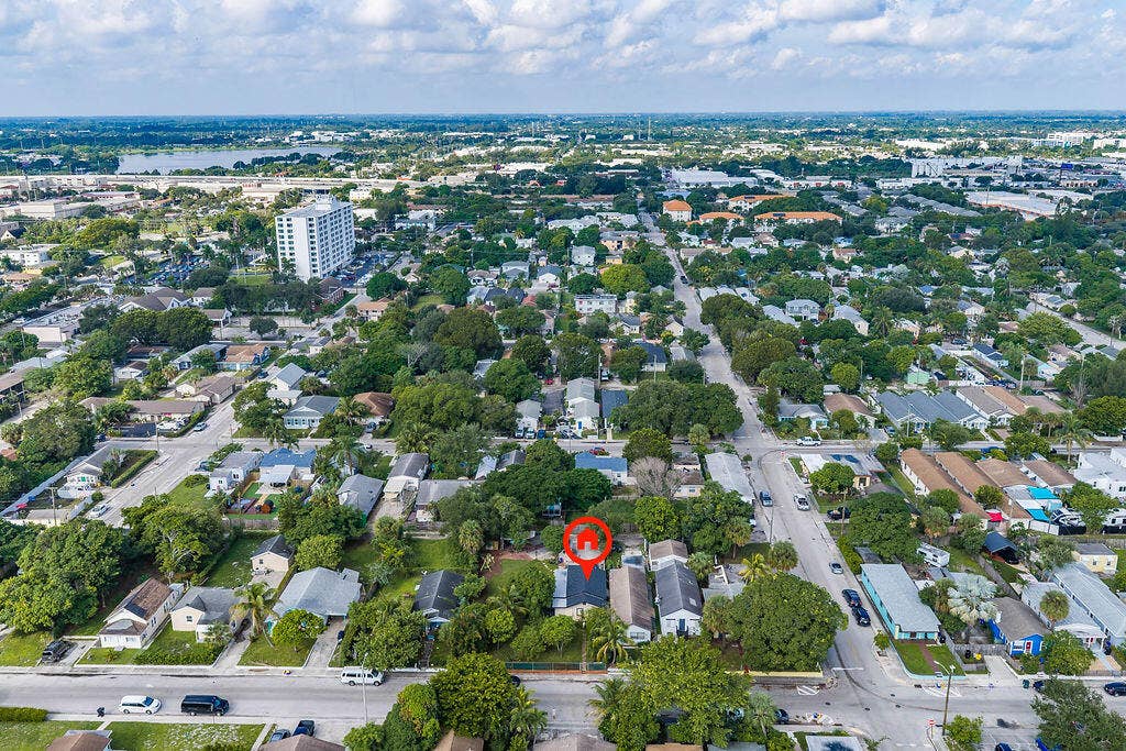 223 N F Street, Lake Worth Beach, FL 33460 223NFstreetlakeworth-020