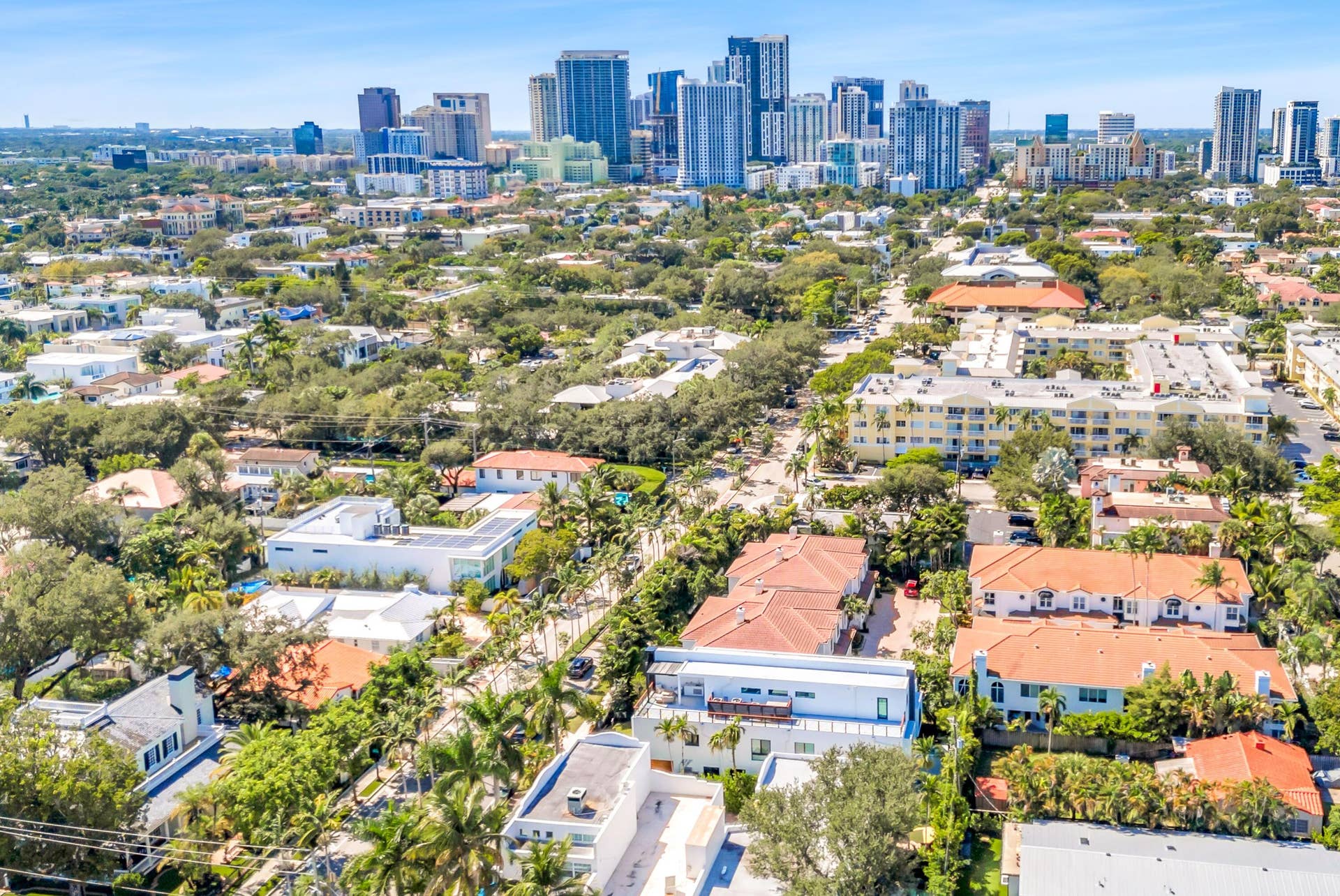 1627 E BROWARD Boulevard, Fort Lauderdale, FL 33301 1627 E BROWARD BLVD-47