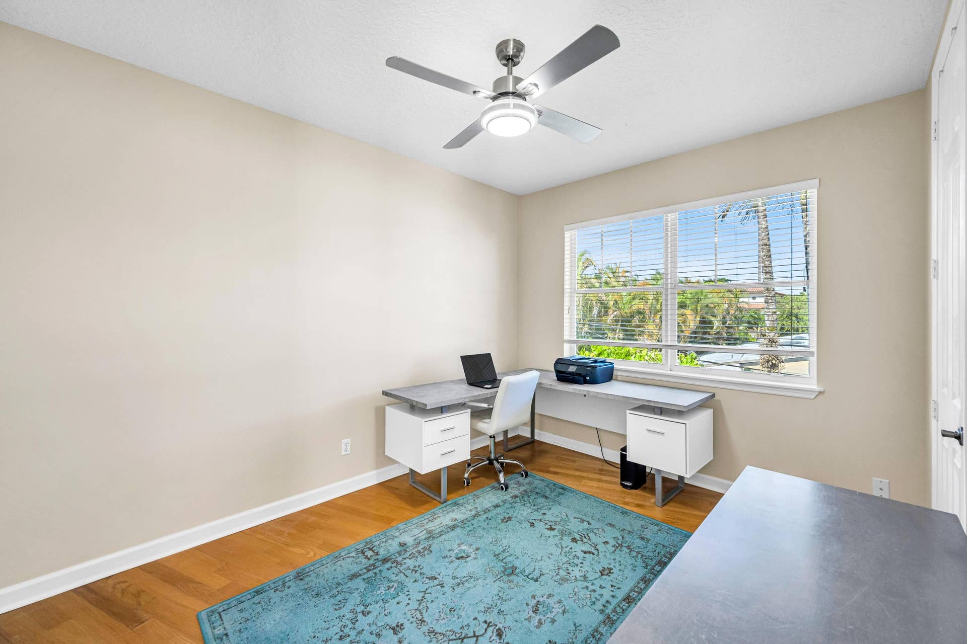 1627 E BROWARD Boulevard, Fort Lauderdale, FL 33301 1627 E BROWARD BLVD-39