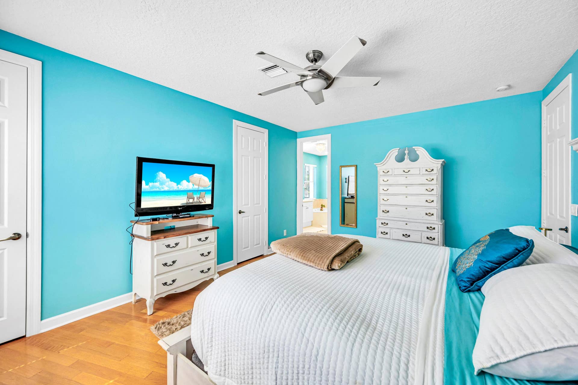 1627 E BROWARD Boulevard, Fort Lauderdale, FL 33301 1627 E BROWARD BLVD-35