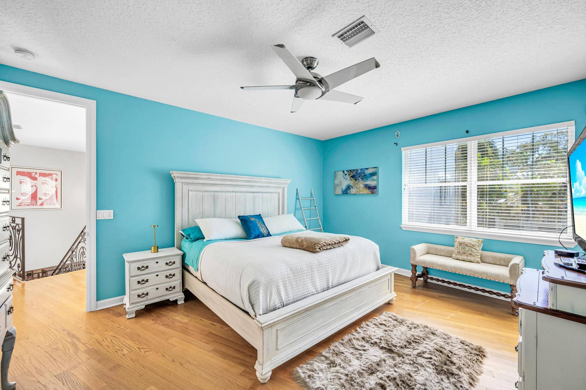 1627 E BROWARD Boulevard, Fort Lauderdale, FL 33301 1627 E BROWARD BLVD-33