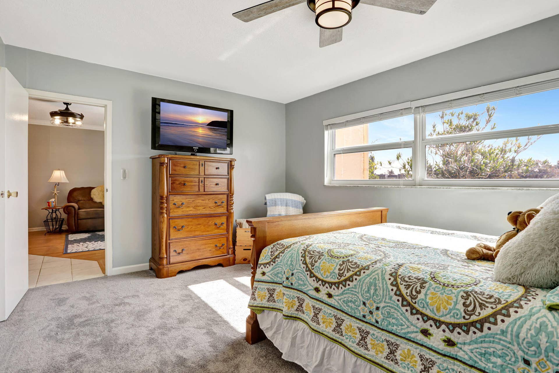 7807 Golf Cir Drive, Margate, FL 33063 17-web-or-mls-001L8310