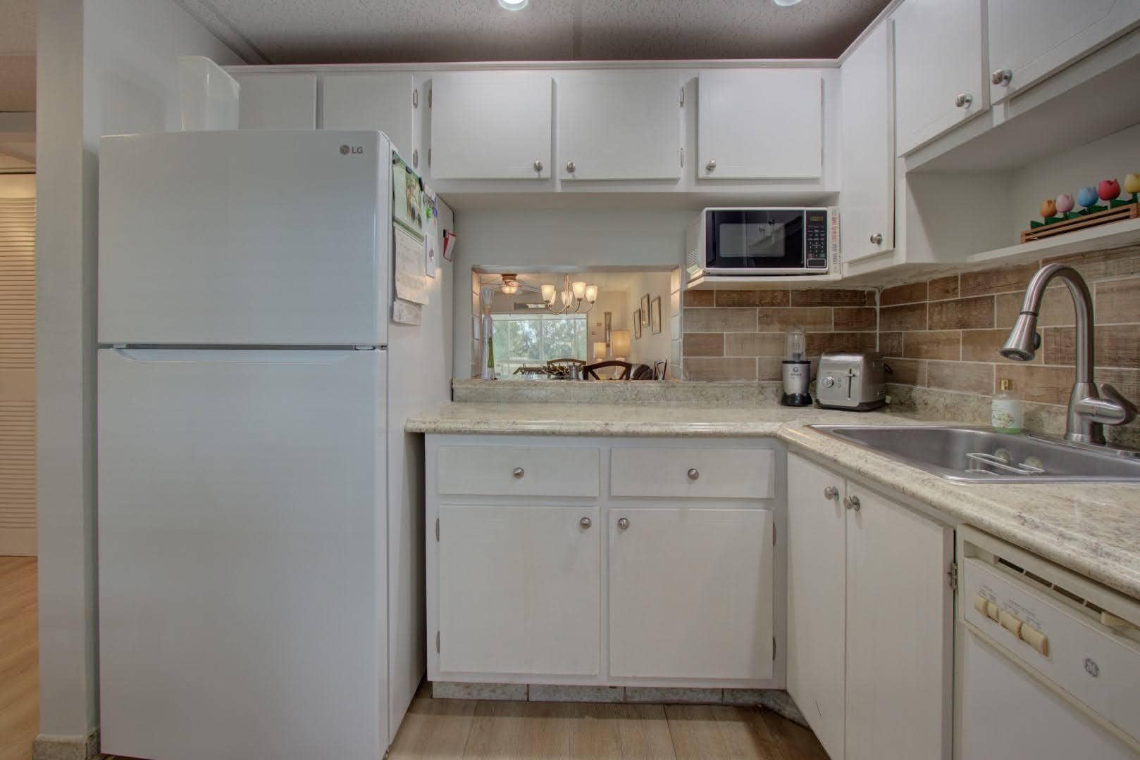7807 Golf Cir Drive, Margate, FL 33063 7 (Custom)