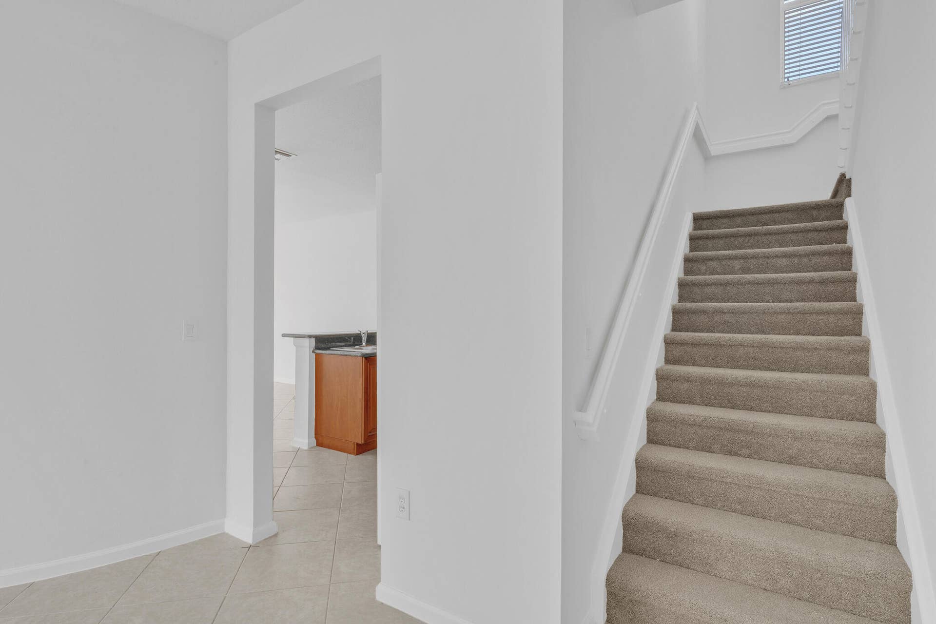 16391 SW 29TH Street, Miramar, FL 33027 13 Stairwell (1)