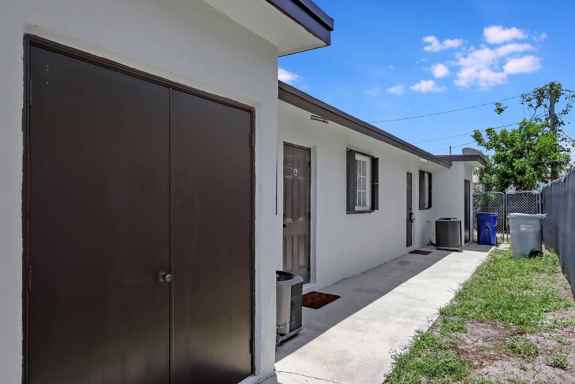 350 NE 25th Court, Pompano Beach, FL 33064 Exterior 3